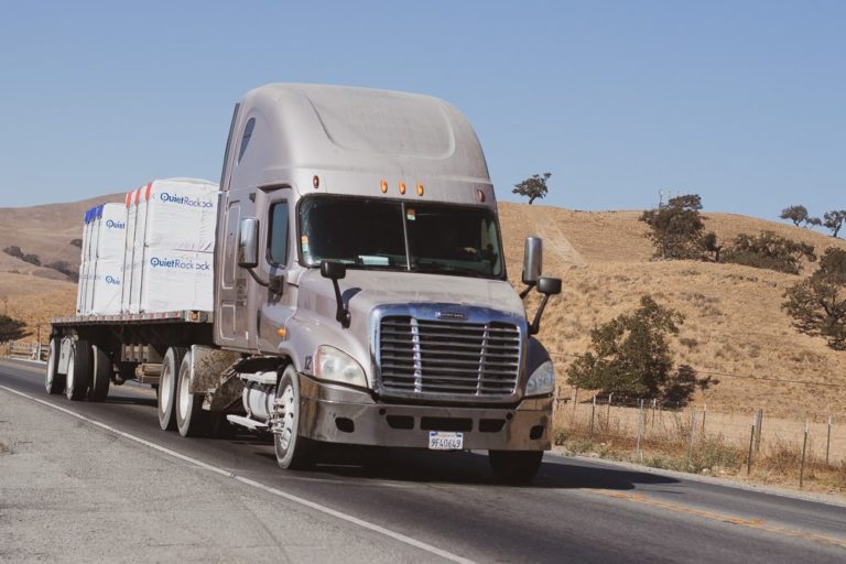 7/23 Los Angeles, CA – Two Injured in Cement Truck Accident on W Sunset Blvd